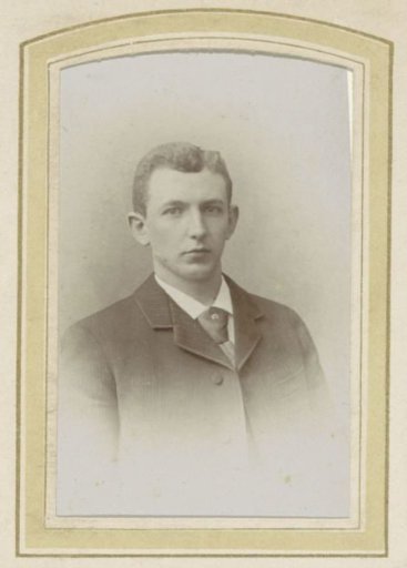 Portrait of a man with a coat and a cravat