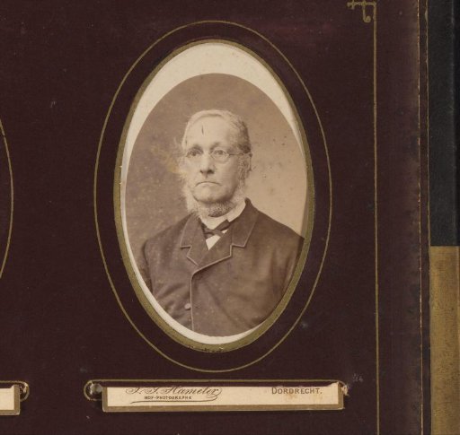 Portrait of a man with spectacles and beard