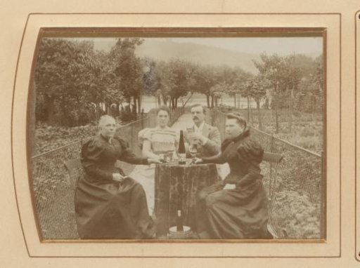 Company seated in a garden at Horchheim