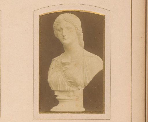 Sculpture of Diana Colonna
