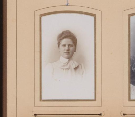 Portrait of Toos Schoor