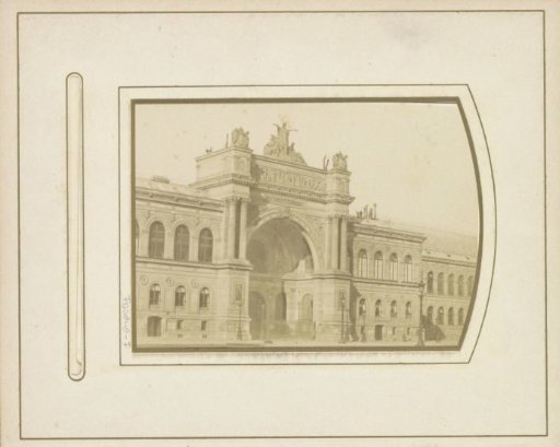 Entrance of the Palais de l'Industrie in Paris