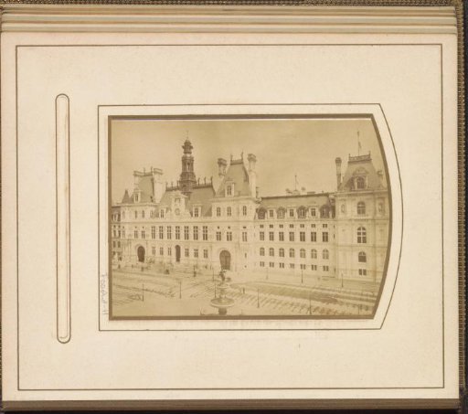 Exterior of the Hôtel de Ville in Paris