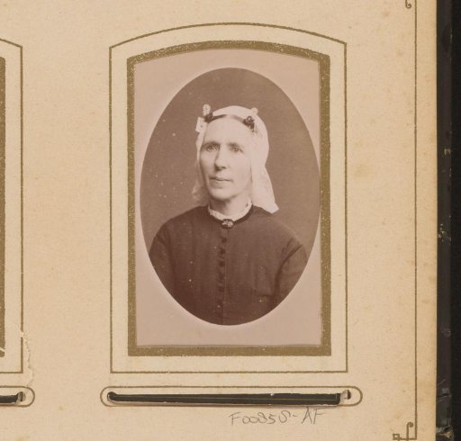 Portrait of a woman with a cap resembling a Frisian cap