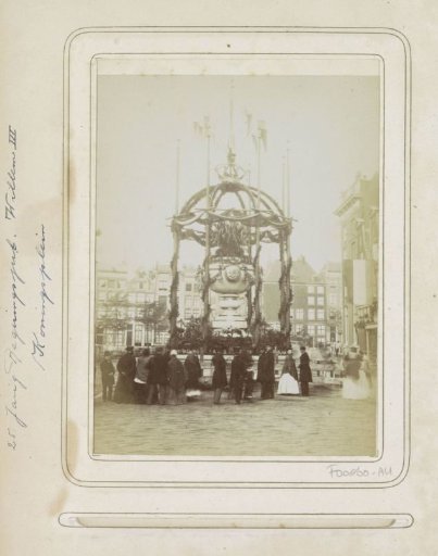 Decorations on the Koningsplein for the 25th anniversary of the reign of King Willem III