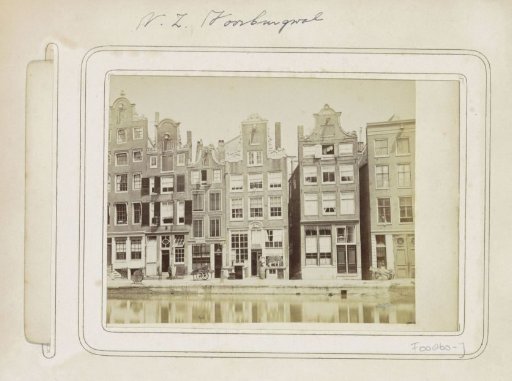 Row of houses at the Pijpenmarkt