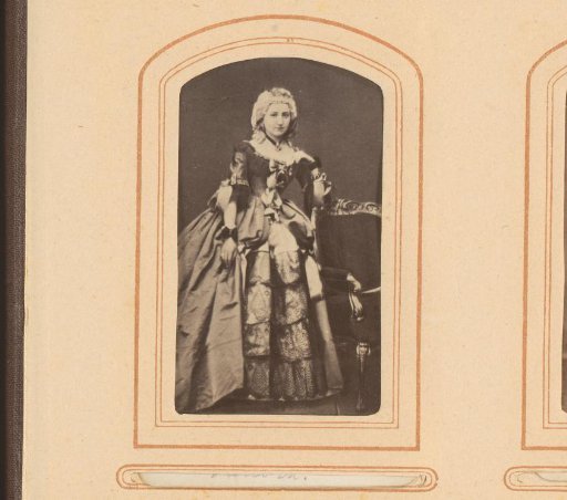 Portrait of a standing woman