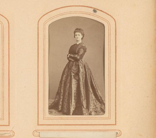 Portrait of Signe Hebba