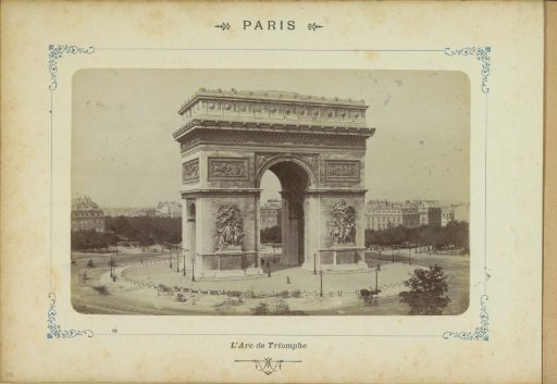Arc de Triomphe in Paris