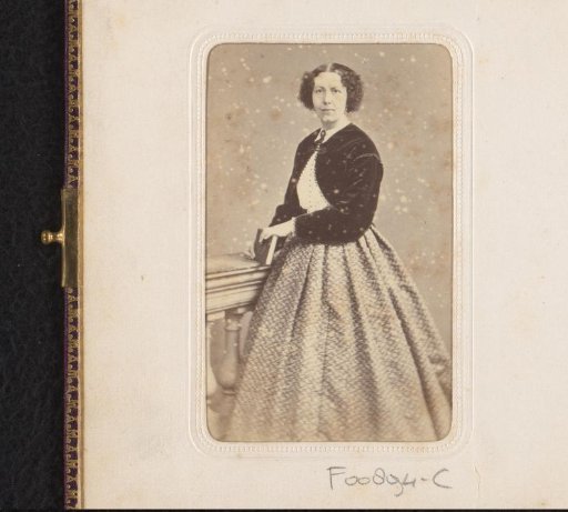 Portrait of a standing woman
