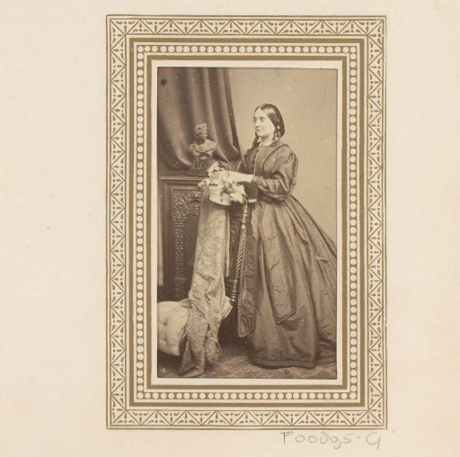 Portrait of a standing woman