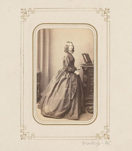 Portrait of a standing woman