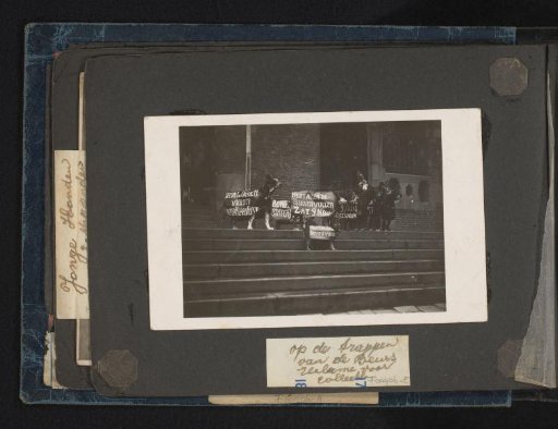 Dogs with advertising texts and Sinterklaas and Piet puppets on their backs, on the steps of the Beurs van Berlage, for the Sinterklaas collection