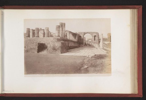 Ruins of the Tempio di Giove at Pompeii