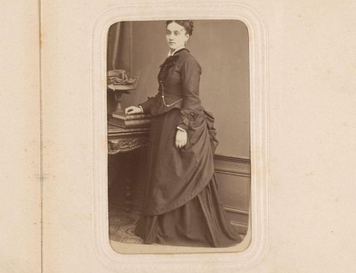Portrait of a young woman