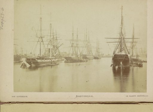 Ships at anchor in the Oosterdok