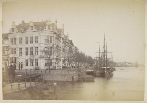 View of the Kweekschool voor de Zeevaart on the corner of the Prins Hendrikkade and the Schippersgracht