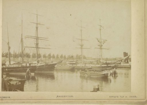 Ships in the Oosterdok