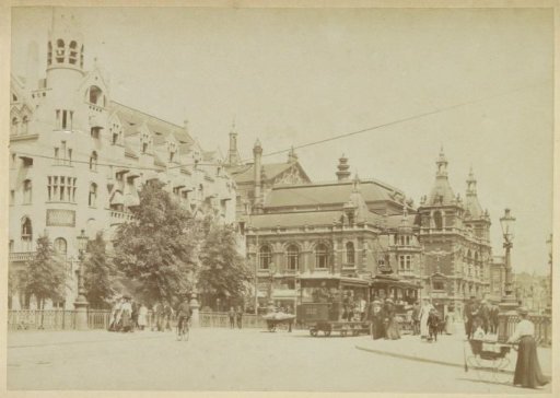 View of the Leidseplein with the American Hotel (Américain) on the left and the city theatre on the right
