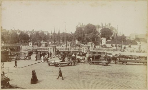 View of the Koningsbrug over the Oude Haven in Rotterdam