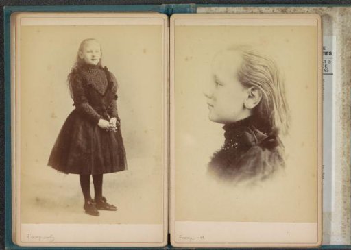 Portrait of Princess Wilhelmina as a young girl, standing