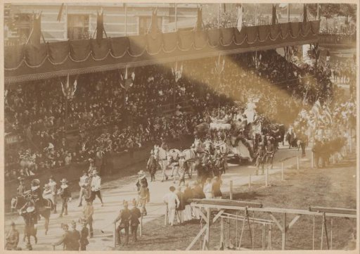 Parade on the grounds of the Ice Club on the occasion of the inauguration of Queen Wilhelmina