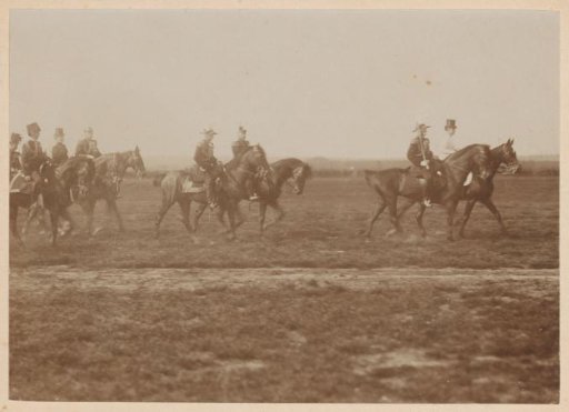 Queen Wilhelmina visits a military review on the Renkumer Heide