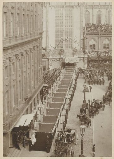 Baldachin on the Dam in Amsterdam during the inauguration of Queen Wilhelmina