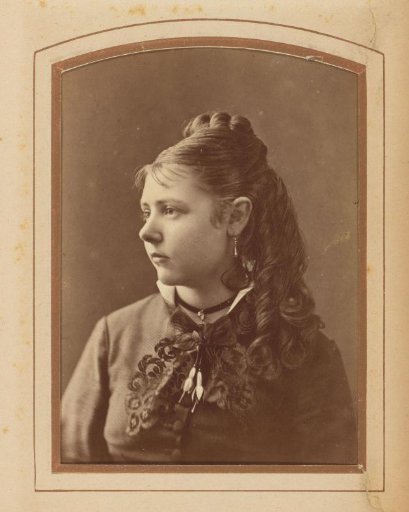 Portrait of a young woman