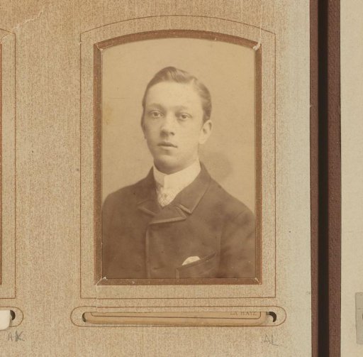 Carte-de-visite Portraits of Domestic Workers