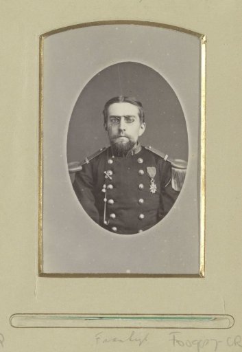 Portrait of a (possibly) French soldier with spectacles