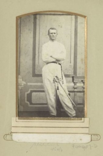 Portrait of a (presumably) Dutch military man, standing with a sabre