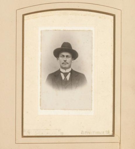 Portrait of a man with a hat