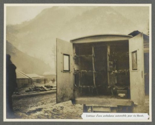 Interior of an ambulance for six wounded