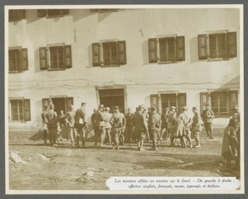 Members of an international mission on the front in the Dolomites