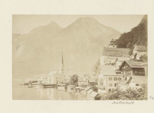 View of Hallstatt and the Hallstättersee