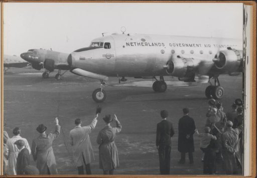 Greeting of an aircraft of the Netherlands Government Air Transport