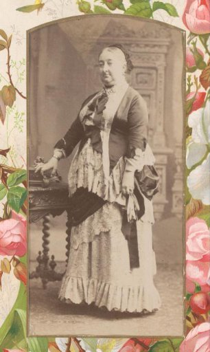 Portrait of a standing woman