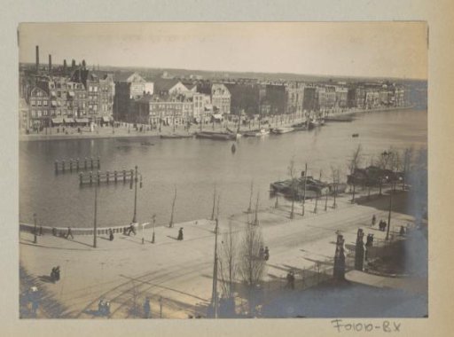 Panoramic photograph of the Weesperzijde and the Amsteldijk in Amsterdam, south of the Nieuwe Amstelbrug