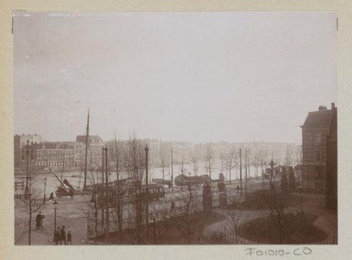 Panoramic photograph of the Weesperzijde and the Amsteldijk in Amsterdam, south of the Nieuwe Amstelbrug