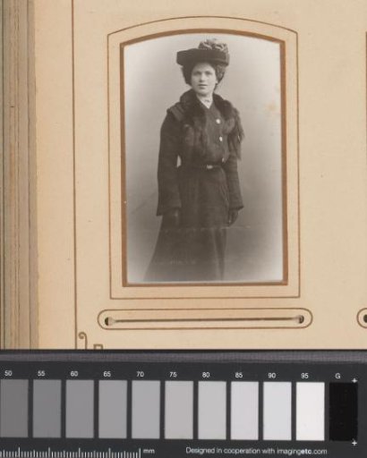 Portrait of a woman with a hat