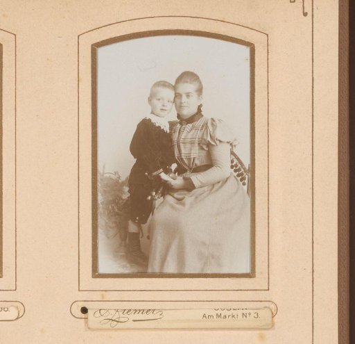Portrait of a mother with child, identified as Hedwig and Werner von Holtzendorff
