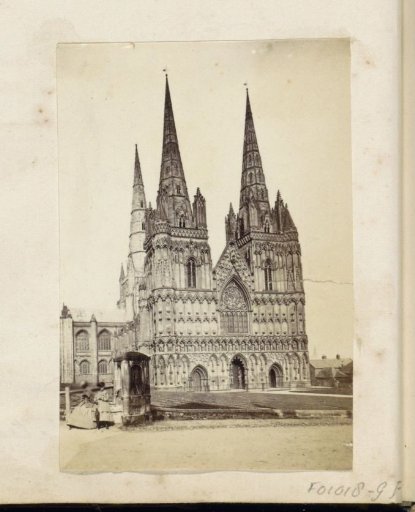Front view of Lichfield Cathedral