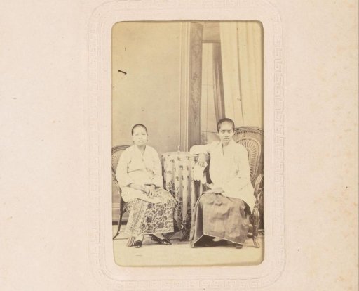 Two Malay chambermaids