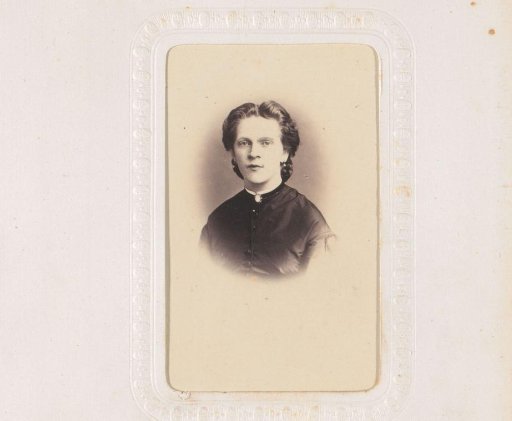 Portrait of a woman with earrings