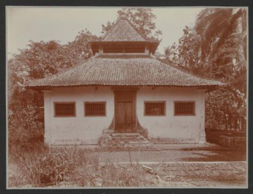 Exterior of a mosque in Angké (Batavia)