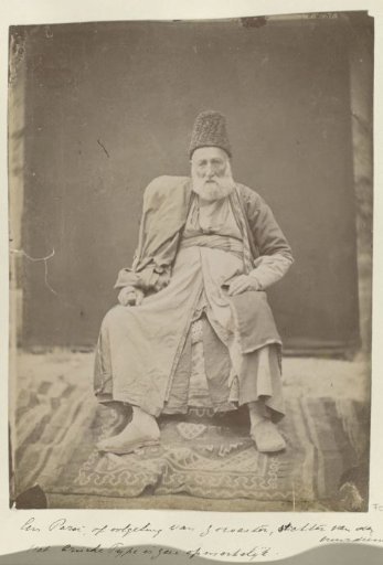Portrait of an old man, follower of Zoroastrianism