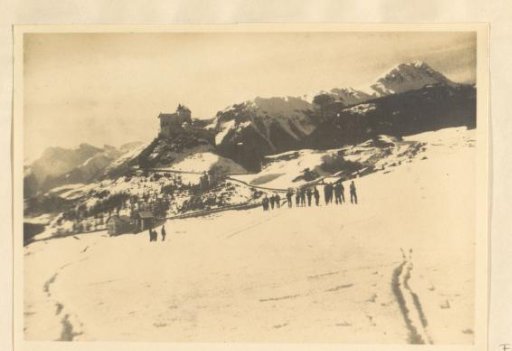 Pupils of Schule Schloss Salem on a skiing trip in Unterengadin, likely near Schloss Tarasp