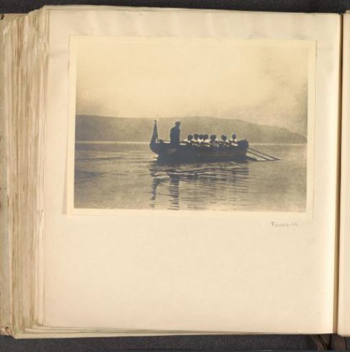 Rowing boat with pupils of Schloss Spetzgart, branch of Schule Schloss Salem, on Lake Constance