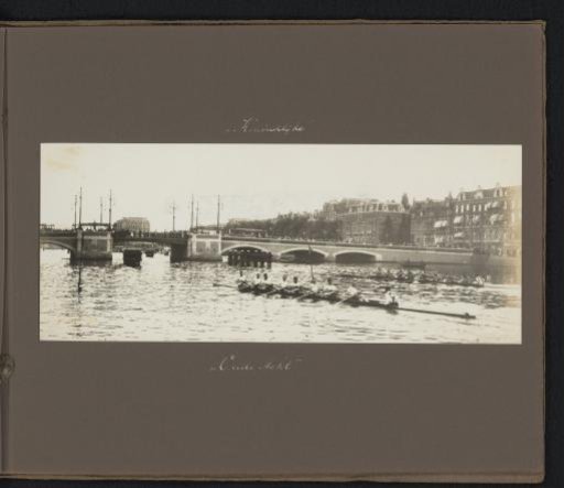 The Old Eight in action on the Amstel